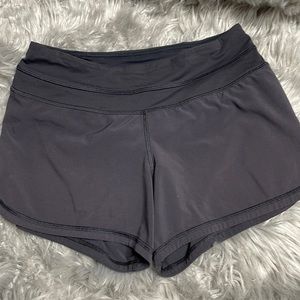 PreLoved Lululemon running shorts Sz 4